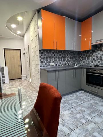 Садовий пров., 11