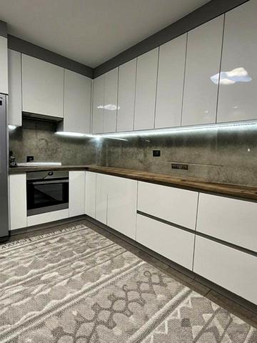 6-та Приміська вул., (Будинок)