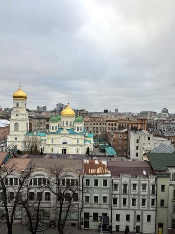 Михайла Грушевського вул. (Карла Лібкнехта), 1