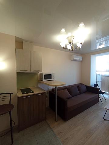 Миколаївська дорога вул., (Будинок 1)