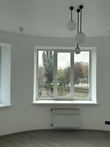 Хантадзе вул., 1