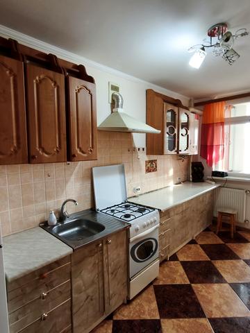 Білогірська вул., 18-А