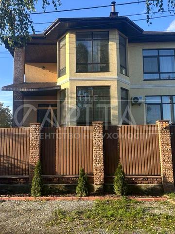 Бориспільська вул., 22