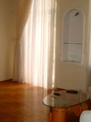 Стрілецька вул., 4