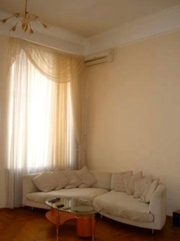 Стрілецька вул., 7/6