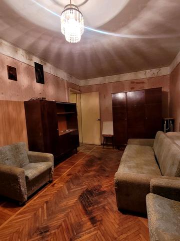 Каденюка вул., 8б