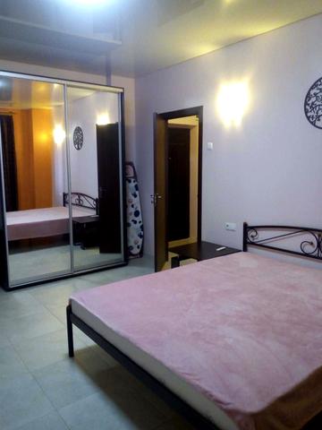 Академіка Сахарова вул., 9-А