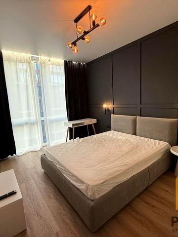 Словянська набережна вул., 21-А