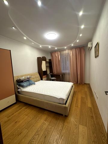 Інститутська вул., 22/7