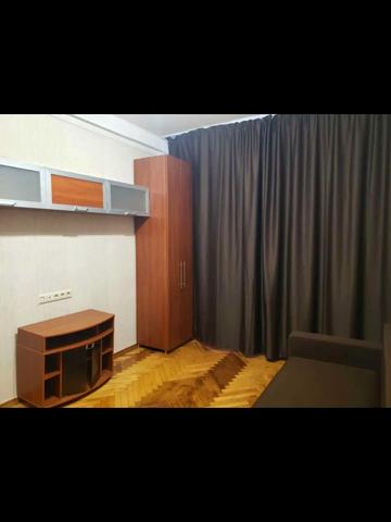 Волинська вул., 5