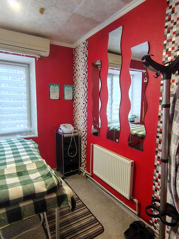 Металургів просп., 6