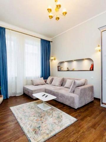 Євгена Чикаленка вул. (Пушкінська), 28/9