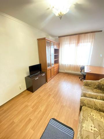 Юлії Здановської вул. (Ломоносова), 83-Г