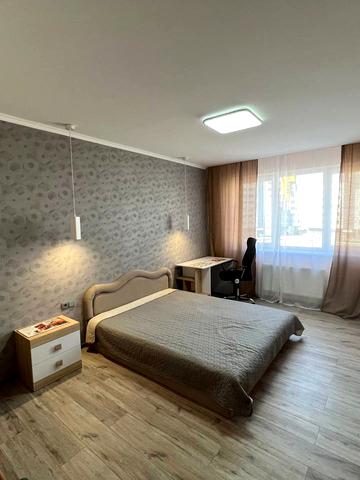 Володимира Великого вул. (Артема), 10-Б