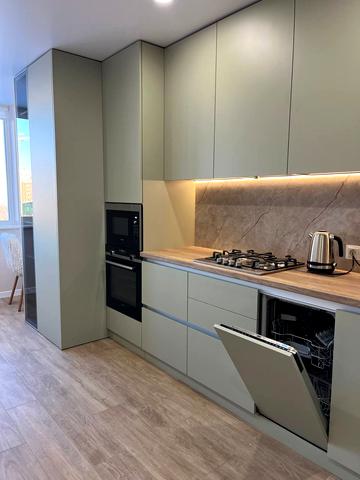 Карла Мікльоша вул., 19