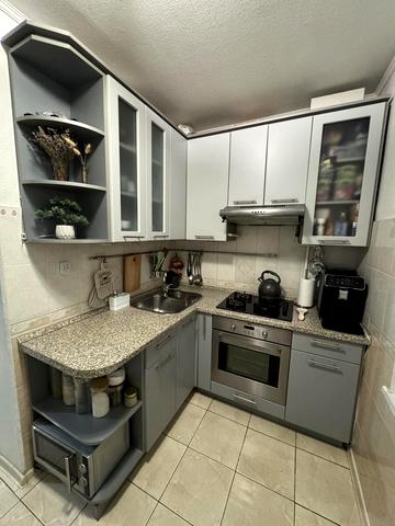 Симиренка вул., 28