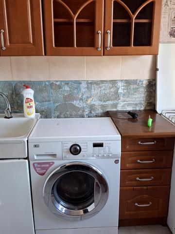 Мілютенка вул., 46