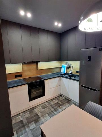 Качанівська вул., 17