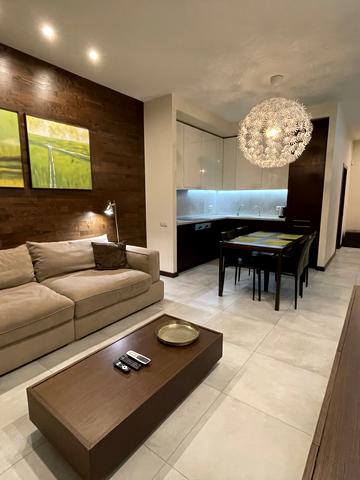 Андрія Верхогляда вул. (Михайла Драгомирова), 17