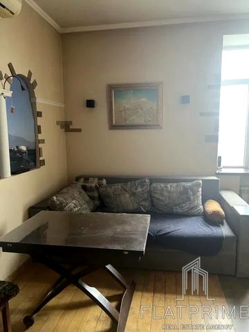 Валерія Лобановського просп. (Червонозоряний), 5