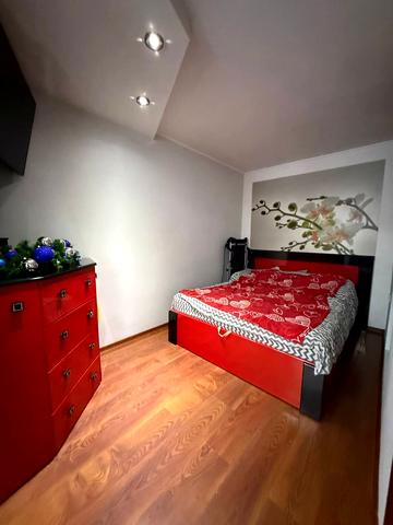 Михайла Максимовича вул., 4