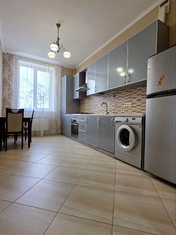 Героїв Харкова просп. (Московський), 131а