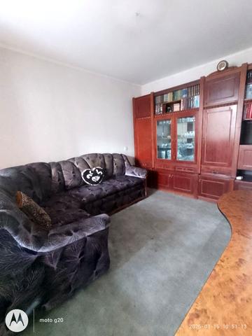 Героїв просп., 6