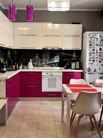 Підлісна вул., 1а