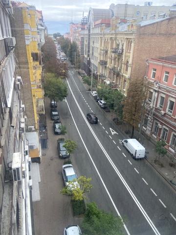 Велика Житомирська вул., 16