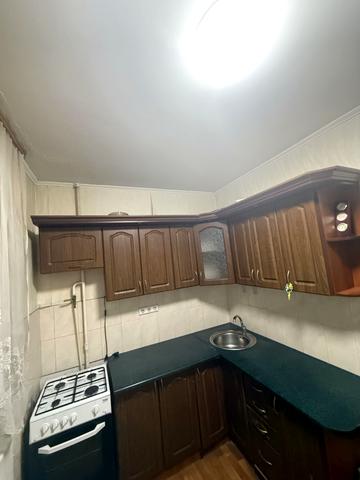 Жмеринська вул., 32