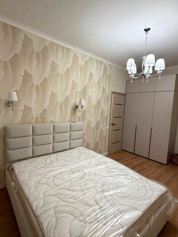 Волошкова вул., 1