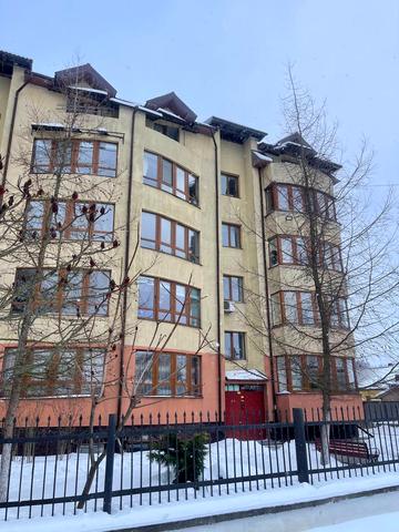 Вербова вул., 32