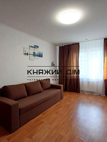 Софії Русової вул., 7-А