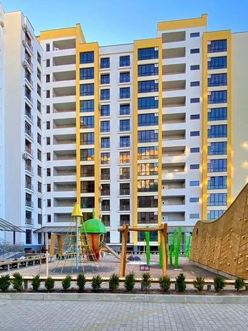 Володимира Івасюка вул., 82