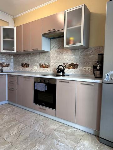 Воскресенська вул., 16-Б