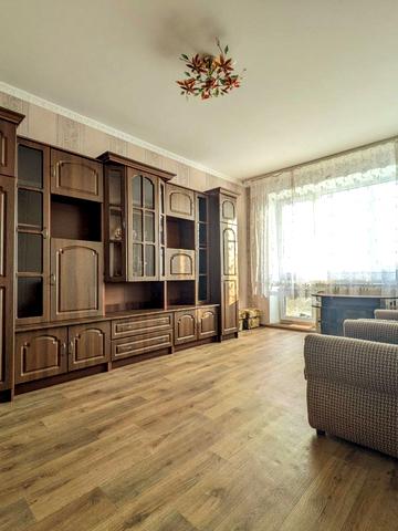 Молодіжна, 36