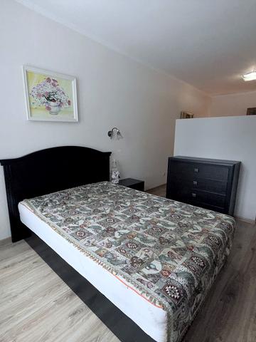 Академіка Глушкова просп., 9-В