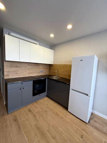 Олега Мудрака вул. (Генерала Наумова), 1-Б