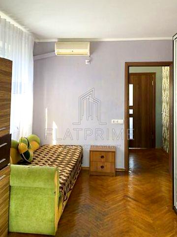 Європейська вул. (Жовтнева), 11