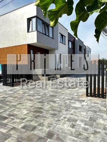 Кленова вул., 63