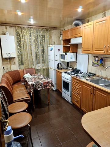 Осіння вул., 13-Б