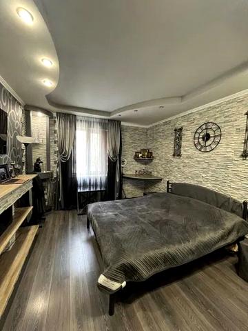 Боровіковського бульв., 5