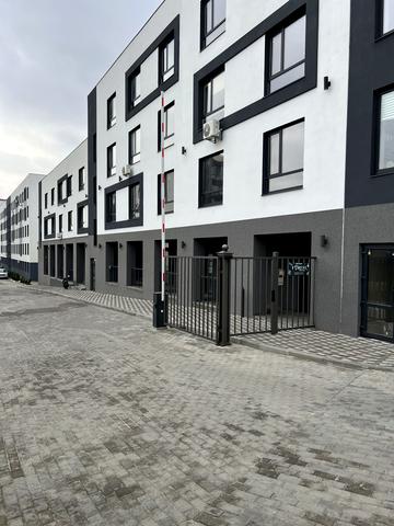 Лісова вул., 1-Б