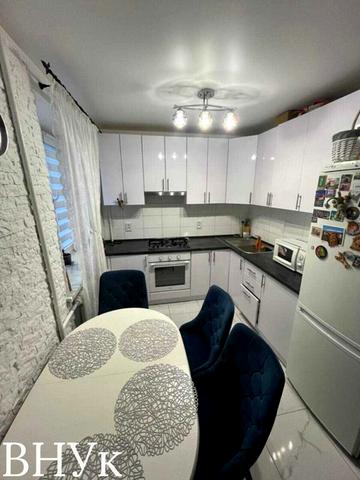 Гулака-Артемовського вул., 19