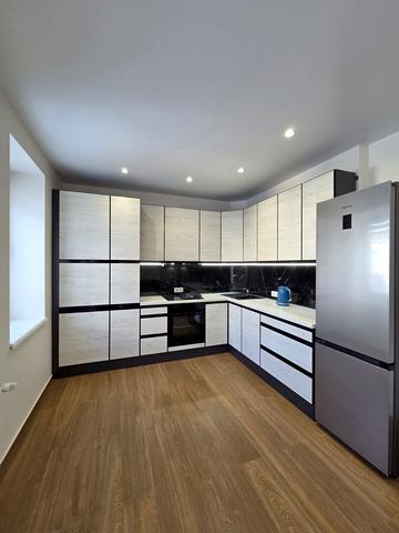 Хіміків вул., 35