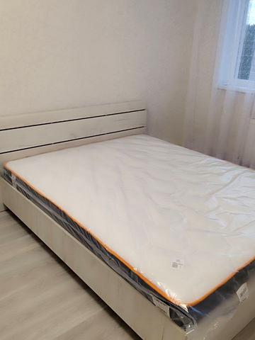 Віталія Нестеренка вул., 1б