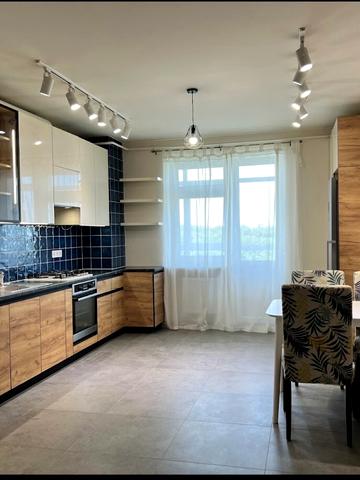 Жасминова вул., 9