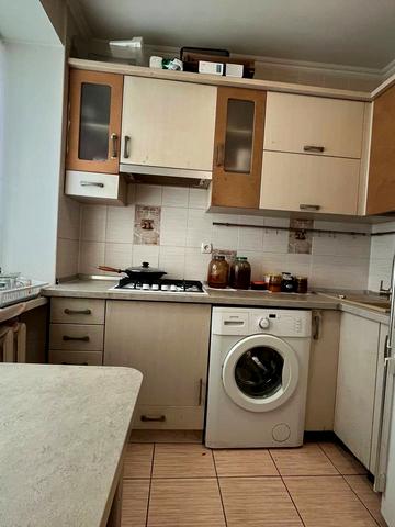 Південна вул., 33