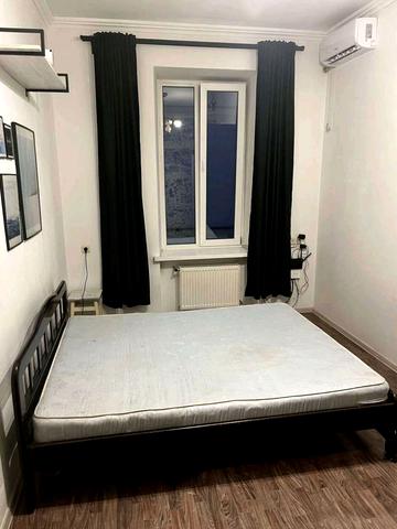 Базарна вул., 3