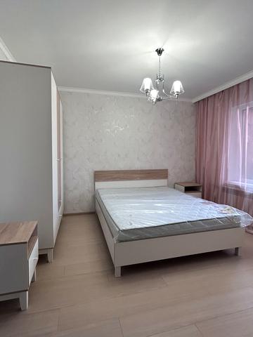 Наталії Ужвій вул., 7